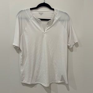 Athleta Sunchaser Tee in Large! Worn once!
